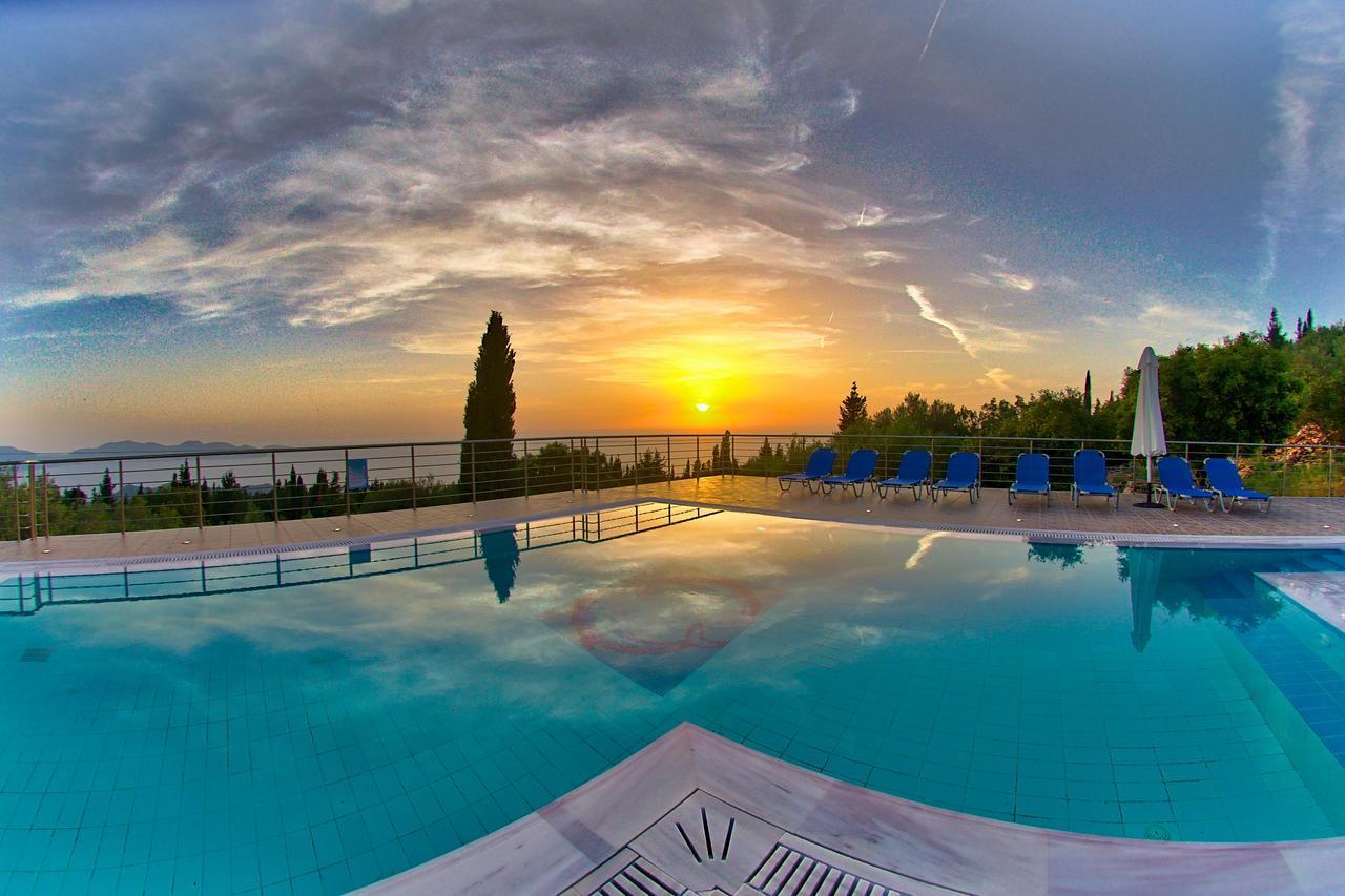 Appartement Panoramic Sunset à Kothréas Extérieur photo